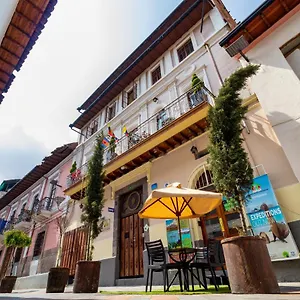 Hotel Friends Hotel & Rooftop - Historic Center & Museums