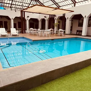 https://ramada-hotel.guayaquilhotels.org